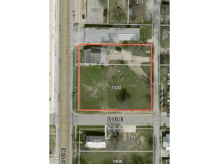 Prime Commercial Opportunity - Corner Lot! Perfectly positioned - photo 2
