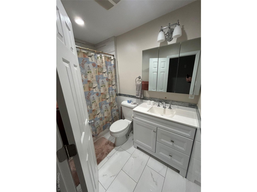 Move right into this beautifully maintained 4-bedroom, 4 - photo 14