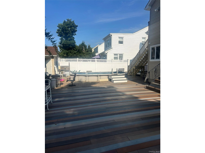 Move right into this beautifully maintained 4-bedroom, 4 - photo 20
