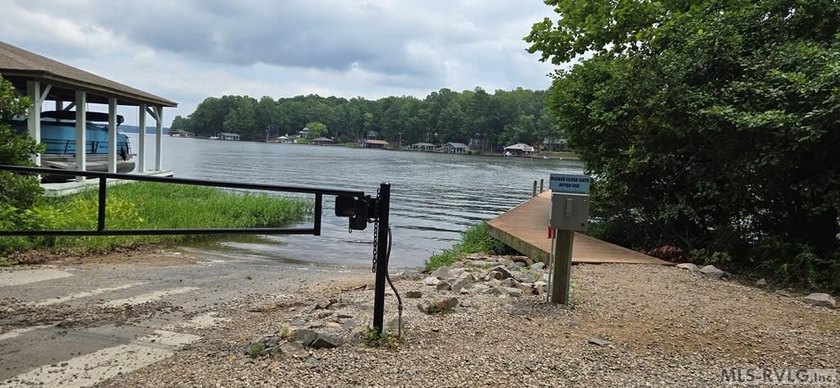 Great lot in Lake Gaston Estates ready for your home and - photo 21