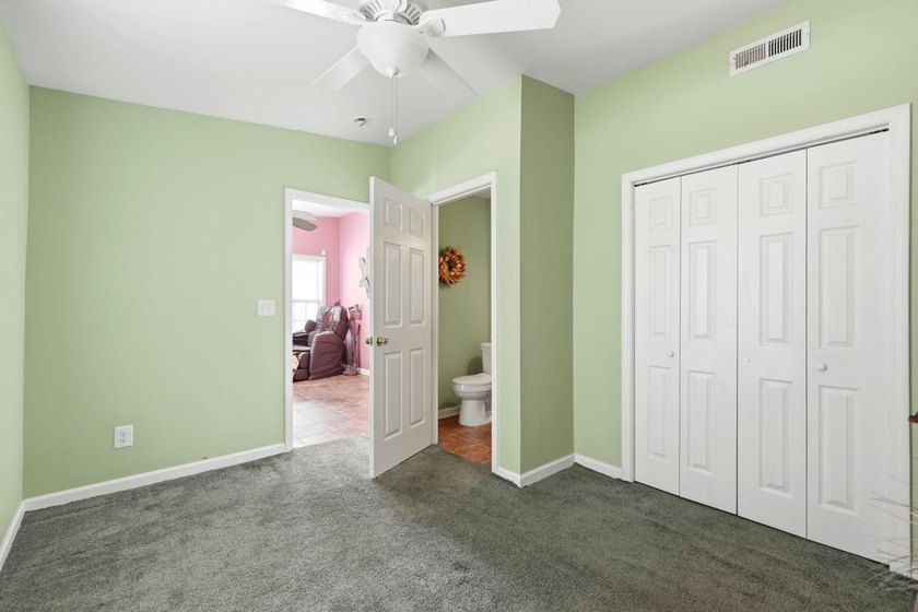Located in the heart of Conway, this charming 4 bedroom, 2 and 1 - photo 22
