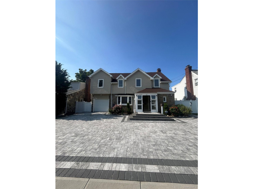 Move right into this beautifully maintained 4-bedroom, 4 - photo 22