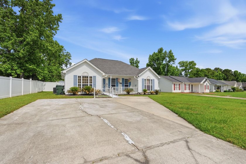Located in the heart of Conway, this charming 4 bedroom, 2 and 1 - photo 28