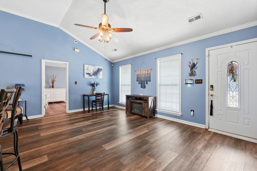 Located in the heart of Conway, this charming 4 bedroom, 2 and 1 - photo 30