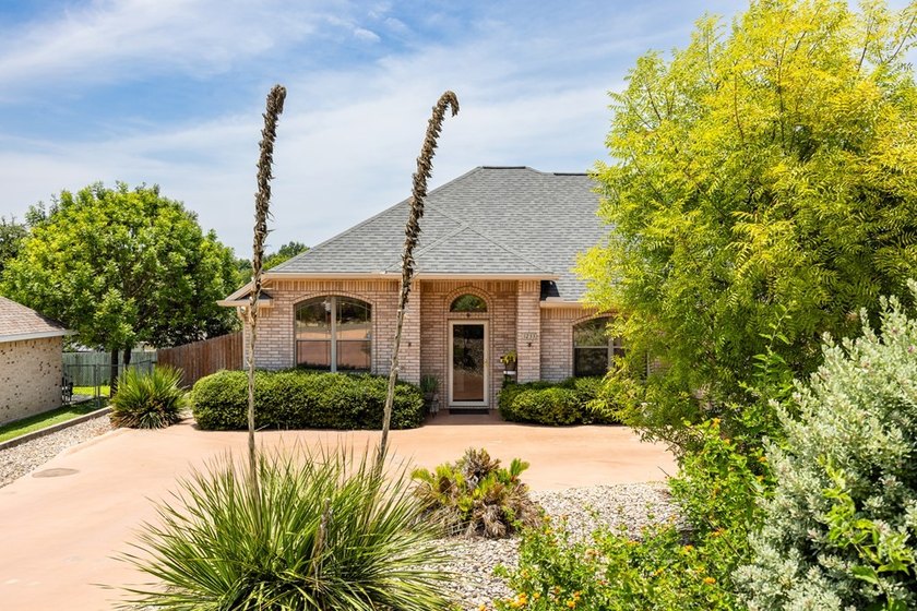 Charming single-story brick home built in 2006, offering 1,855 - photo 7