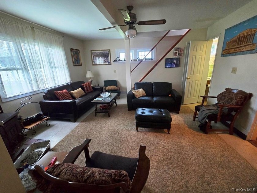 Here's your chance to own a landmark property with history - photo 7