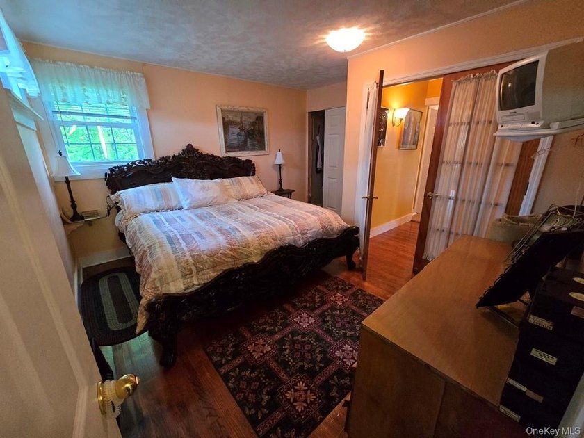 Here's your chance to own a landmark property with history - photo 8