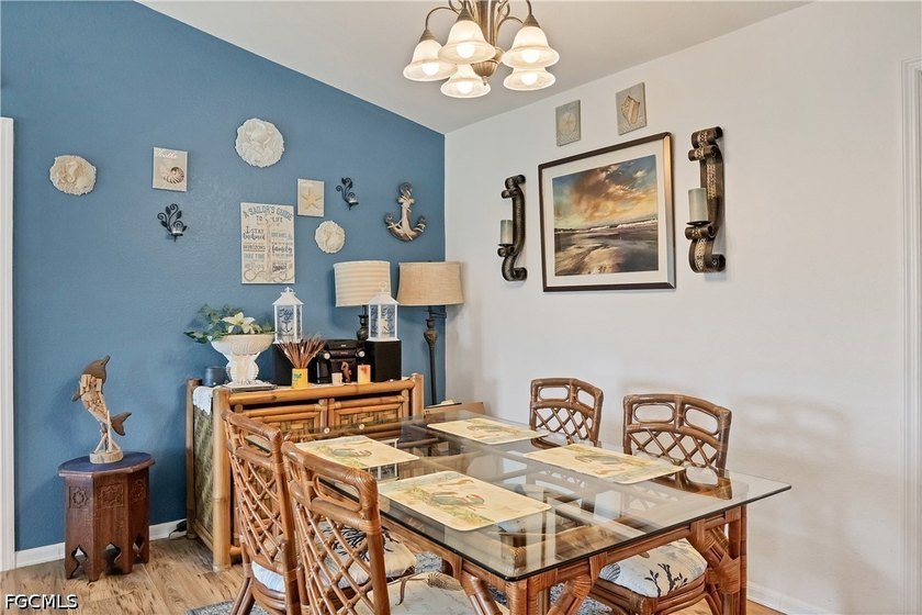 Welcome to this well-maintained Port Charlotte home offering 3 - photo 9