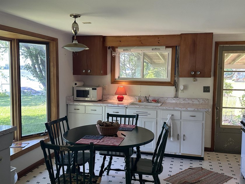 This is a great buy for anyone wanting to enjoy Fox Lake . Boat - photo 10