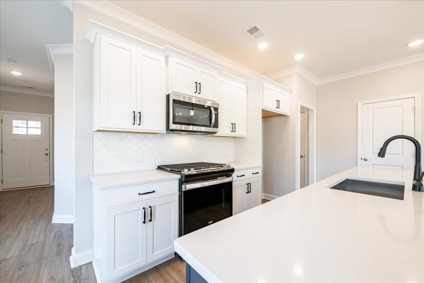 Traton Homes, Brooks elevation *E* end unit! Estimated June/July - photo 10