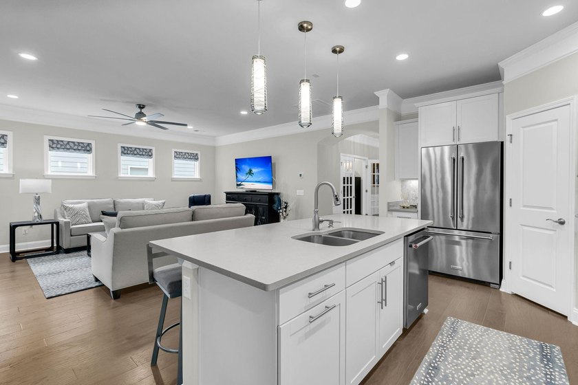 Rare opportunity to live on a wooded lot leading into a private - photo 22