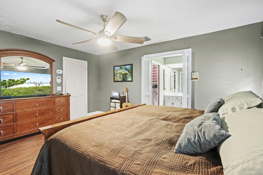 Country Estate with room to expand for all your needs whether - photo 32