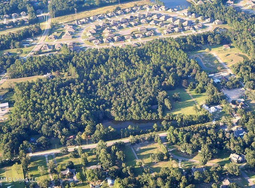 16.3 Acres - Frontage on Lorraine Road (233 foot) and Woolmarket - photo 5