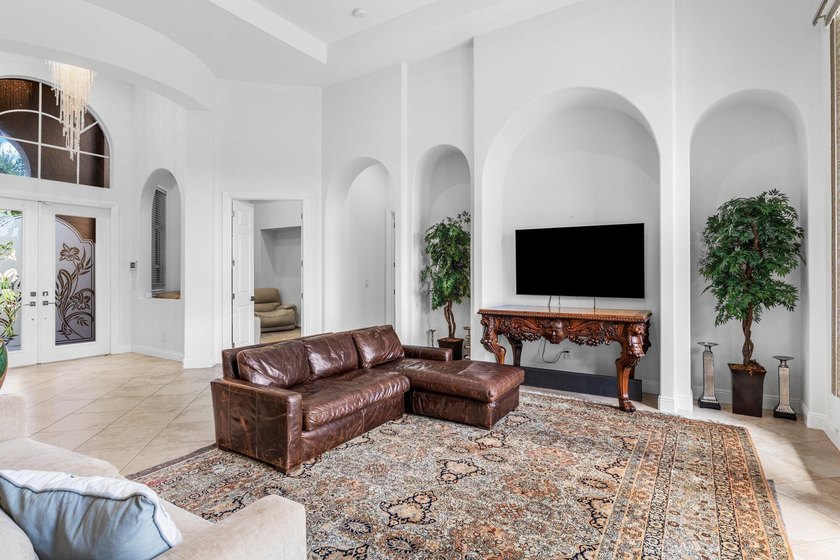 AMAZING - 6 Bedroom Estate home in the prestigious community of - photo 11