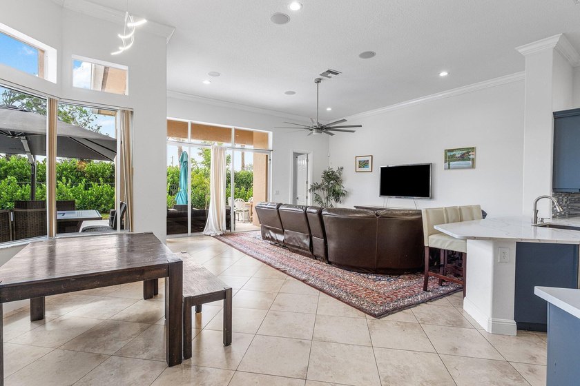 AMAZING - 6 Bedroom Estate home in the prestigious community of - photo 15