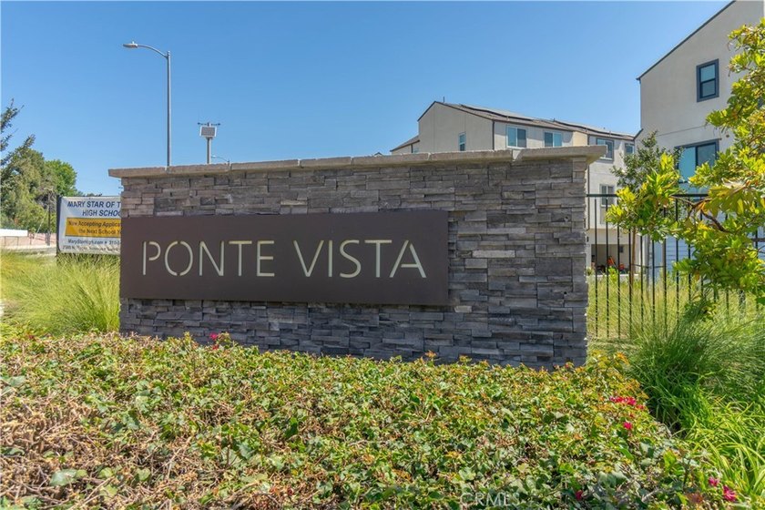 MUST SEE! TURNKEY SAN PEDRO CORNER LOT HOME! This Upgraded Home - photo 48