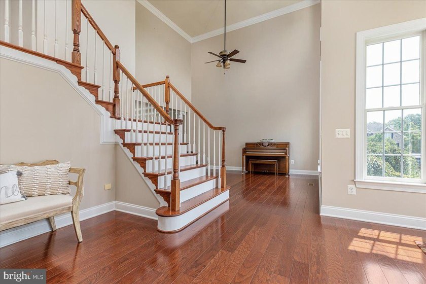 **OPEN SAT 7/18 2-4PM &amp; SUN 7/19 2-4PM** Welcome to luxury - photo 5