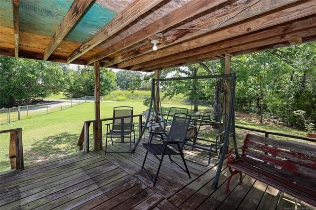 1.6 acres near Arbuckle Lake! This 3 bed, 2 bath mobile home - photo 7
