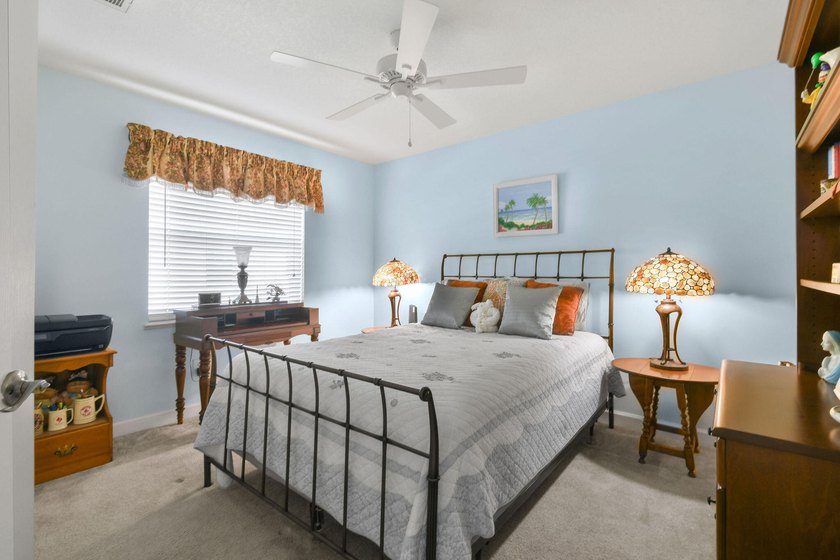 REDUCED! Spotless 3/2/2 POOL home in desirable Oleander Pines - photo 17