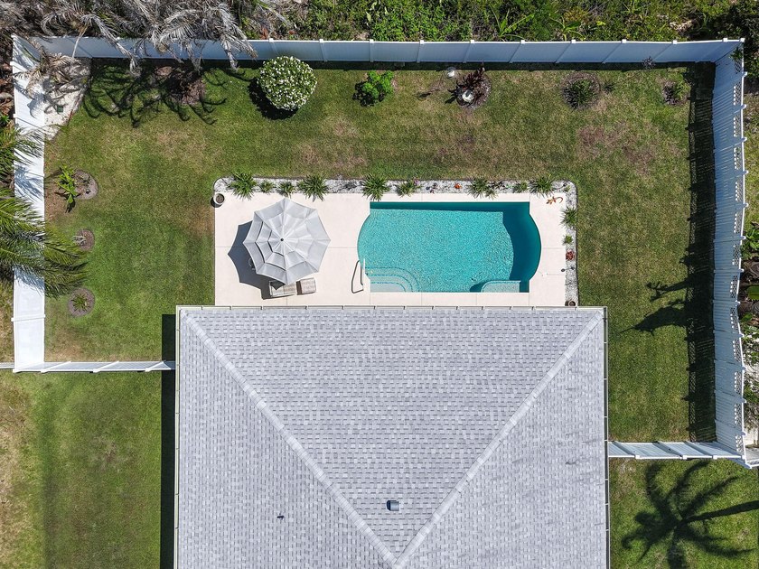 REDUCED! Spotless 3/2/2 POOL home in desirable Oleander Pines - photo 20