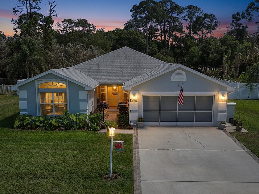 REDUCED! Spotless 3/2/2 POOL home in desirable Oleander Pines - photo 24