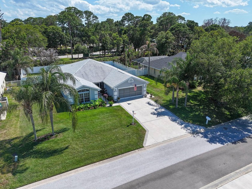 REDUCED! Spotless 3/2/2 POOL home in desirable Oleander Pines - photo 33
