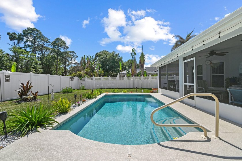 REDUCED! Spotless 3/2/2 POOL home in desirable Oleander Pines - photo 49