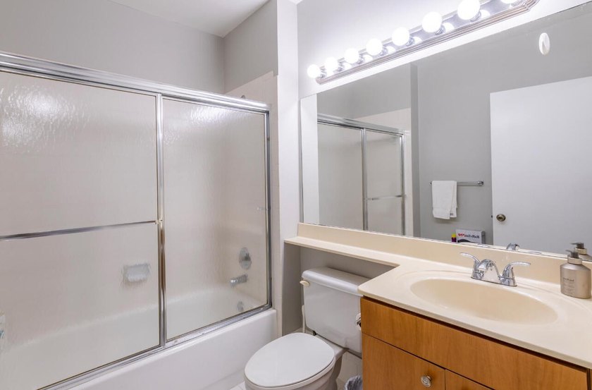 This 2 bedroom 2 bath condo offers the ease of first floor - photo 16