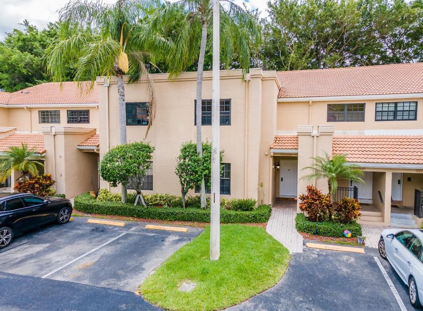 This 2 bedroom 2 bath condo offers the ease of first floor - photo 19