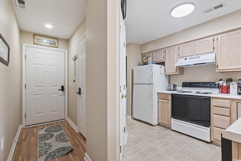 This captivating 3rd floor end unit features 2 bedrooms and 2 - photo 5