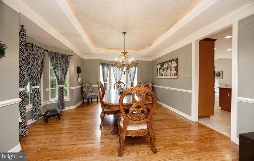 Available immediately! 1538 Tattersall Way is resplendent with - photo 5