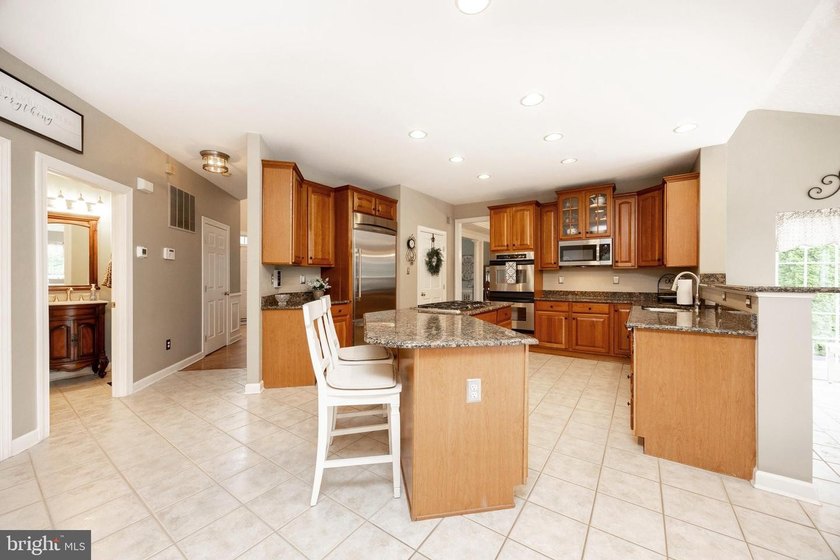 Available immediately! 1538 Tattersall Way is resplendent with - photo 9