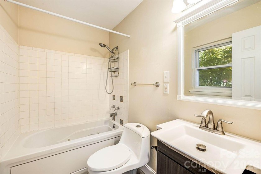 Imagine returning home in sought-after North Asheville. A - photo 22