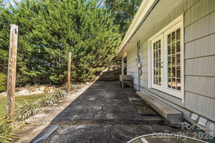 Imagine returning home in sought-after North Asheville. A - photo 40