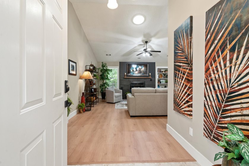 Beautifully updated one-level home offering over 2,000 square - photo 5