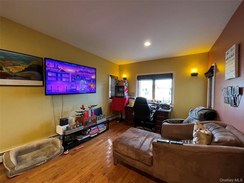 Retired contractor's own home, carefully and meticulously - photo 10