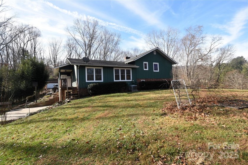 What a versatile property! Are you looking for a - photo 3