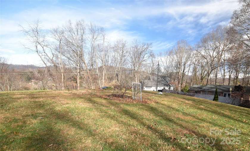 What a versatile property! Are you looking for a - photo 8