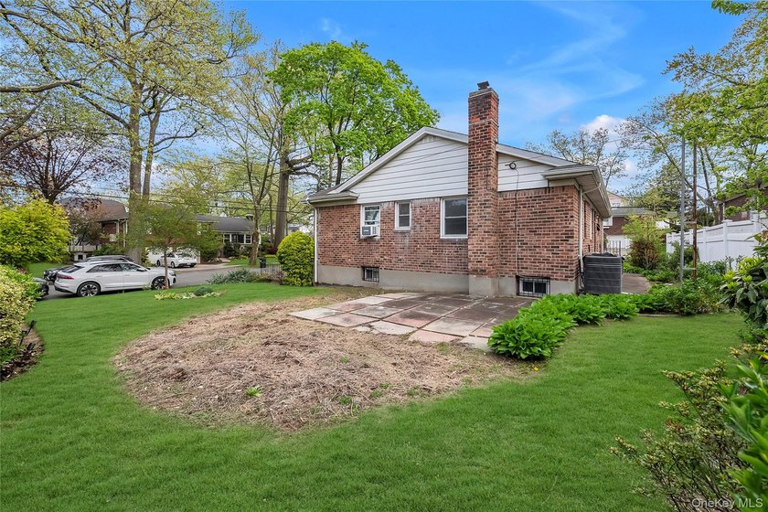 JUST REDUCED $130,000! Oversized Corner Property in a Prime - photo 17