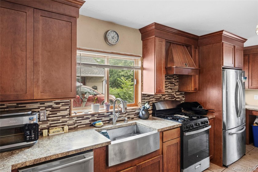 Introducing 547 Sunnybrook Dr.- Welcome to this spacious and - photo 3