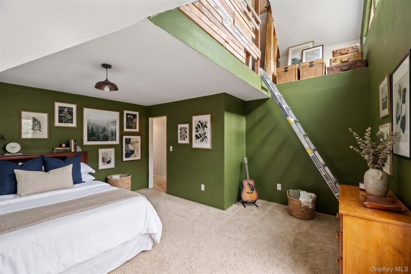 Introducing 547 Sunnybrook Dr.- Welcome to this spacious and - photo 9