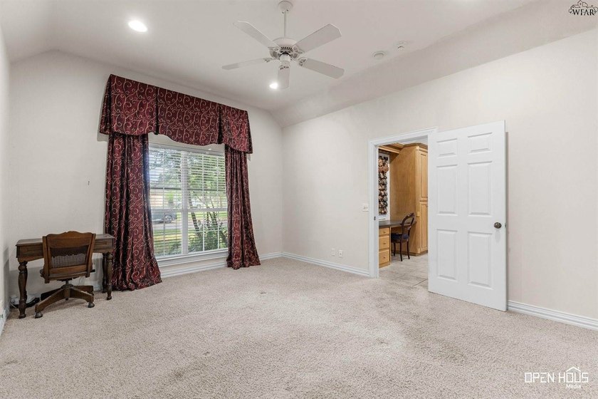 Bridge Creek corner lot with side-entry garage. Open kitchen - photo 21