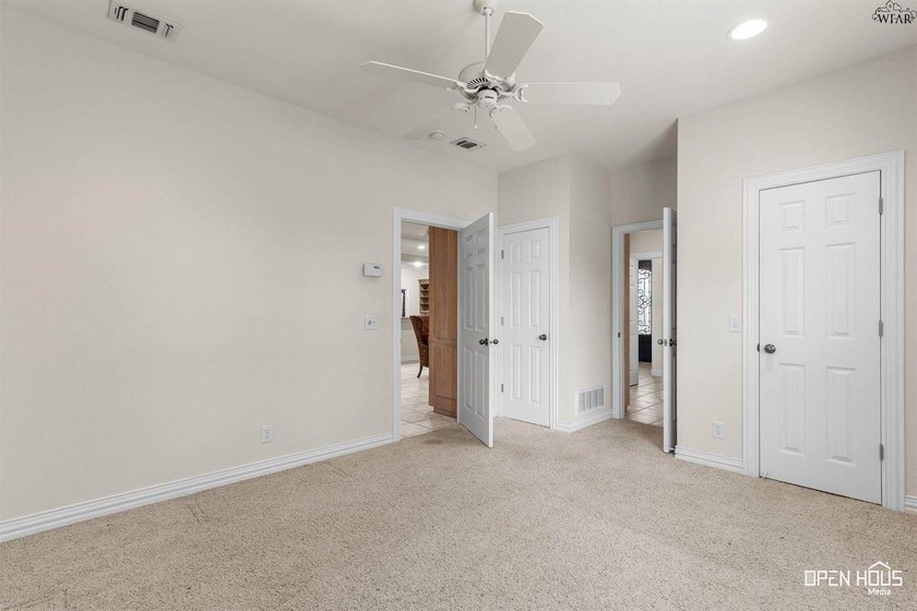 Bridge Creek corner lot with side-entry garage. Open kitchen - photo 23