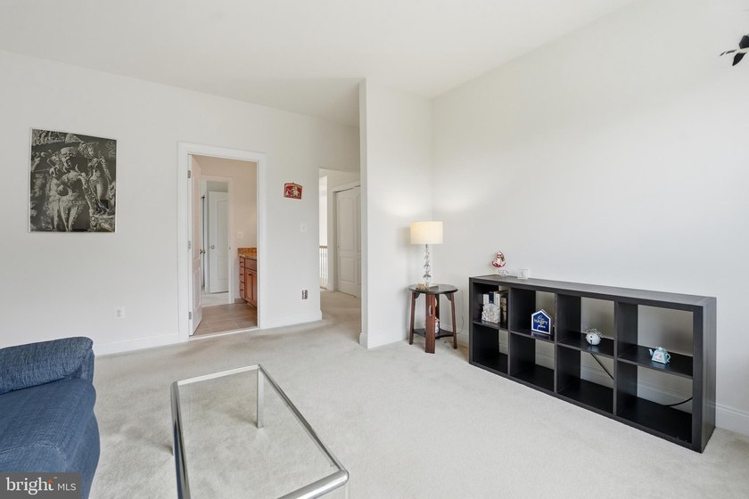 Welcome to this highly sought after Waterford model in the award - photo 33