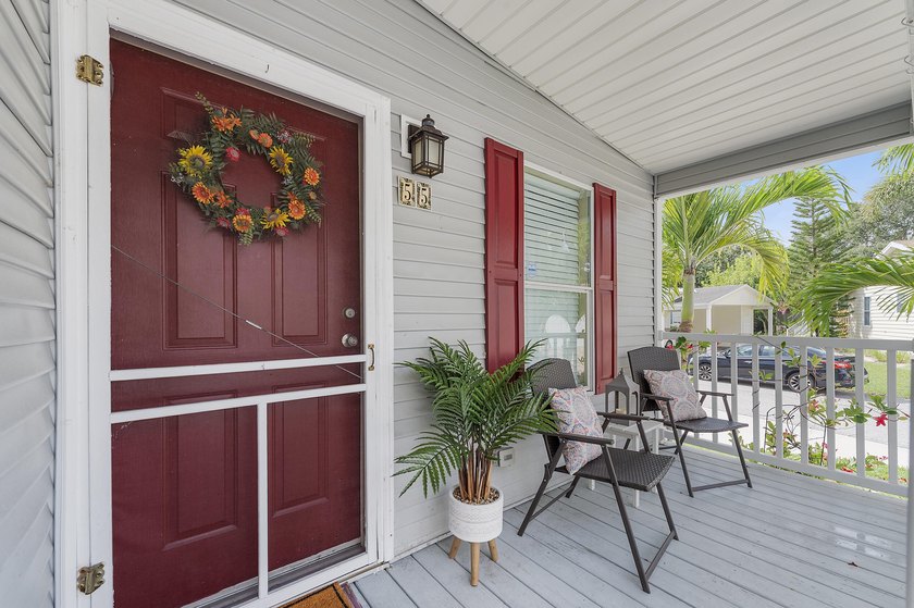 Welcome to this charming 3-bedroom, 2-bathroom waterfront home - photo 5