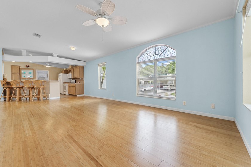 Welcome to this charming 3-bedroom, 2-bathroom waterfront home - photo 10