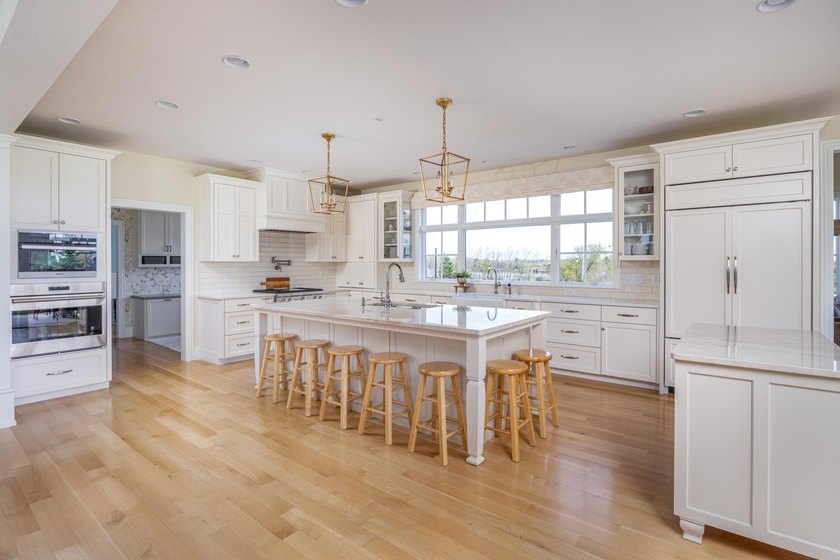 Experience refined country living in this stunning - photo 8