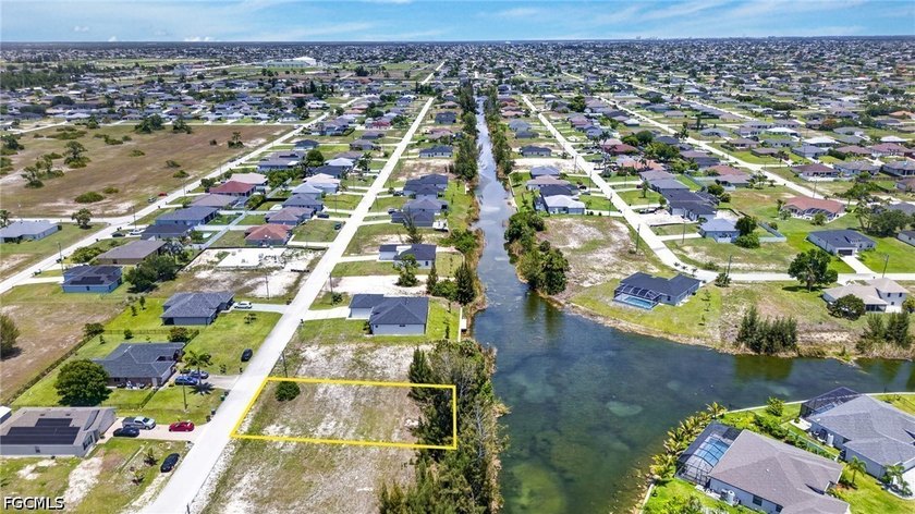 Prime freshwater canal homesite located in the growing NW Cape - photo 4