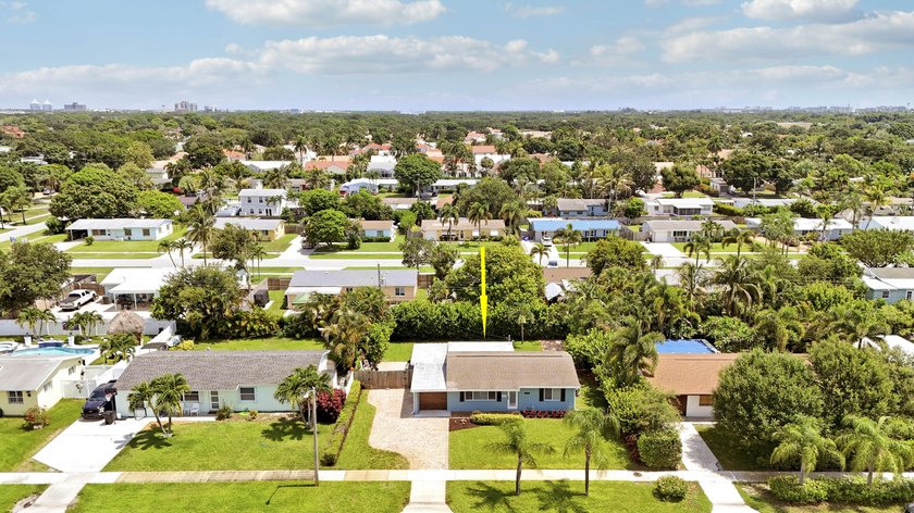 Completely remodeled 3-bedroom, 2-bath home in North Palm Beach! - photo 42