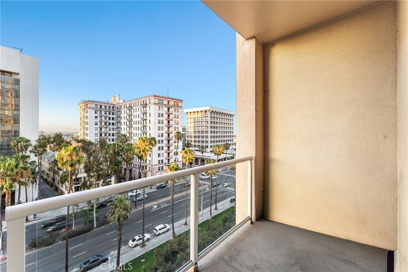 Welcome to AQUA Towers, one of Downtown Long Beach's most Iconic - photo 25